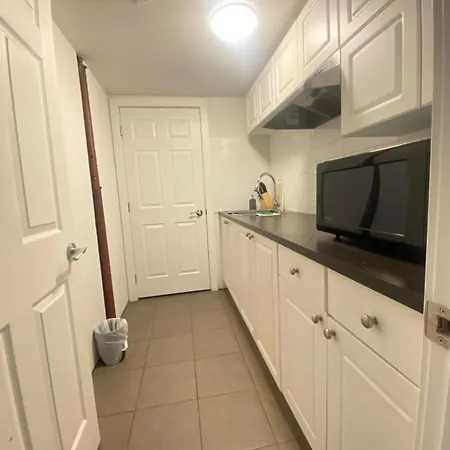Lovely Home Calgary Extérieur photo